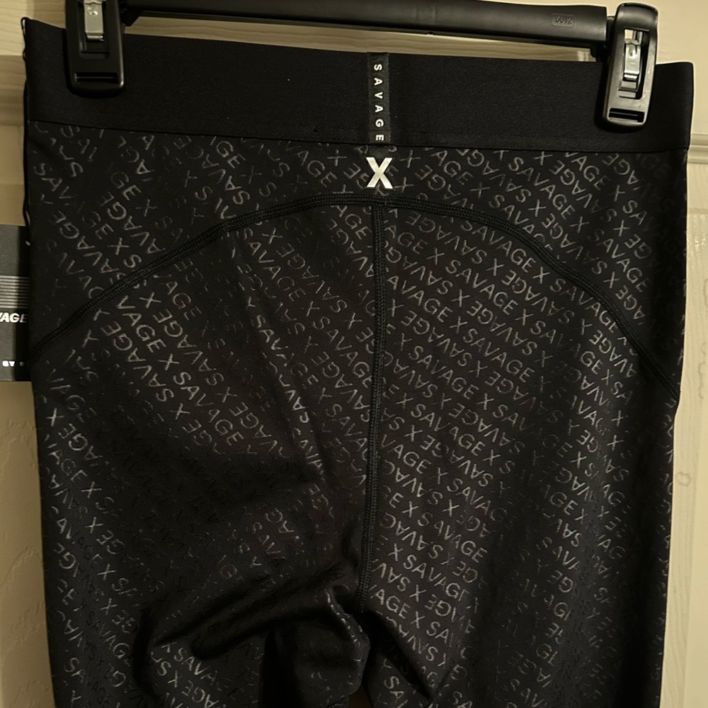 Savage X Logo print Black full length Flow Leggings XL-1X - Picture 4 of 6